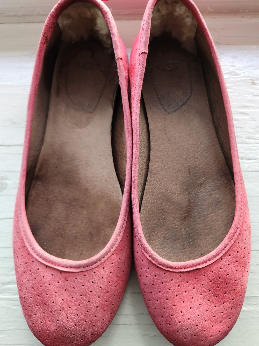 UGG Pink Suede Flats Shearling Details Size 7